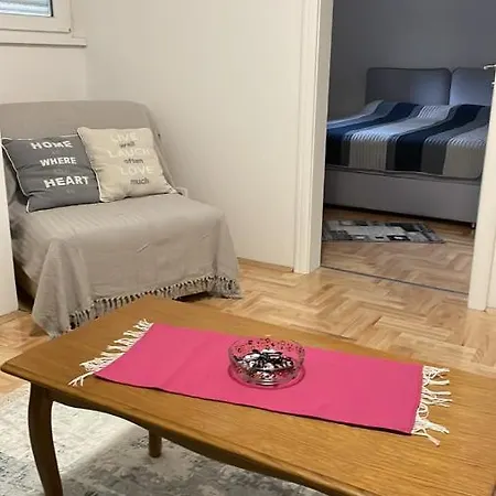 Apartment Lakela